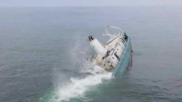 ship sank 01 samakal 625a705b3d43e - BD Sylhet News