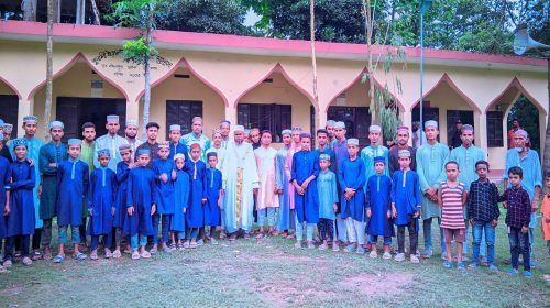 ছাতকে মাদ্রাসা সুপারের রাজকীয় বিদায় 22 01 13 - Bd Sylhet News