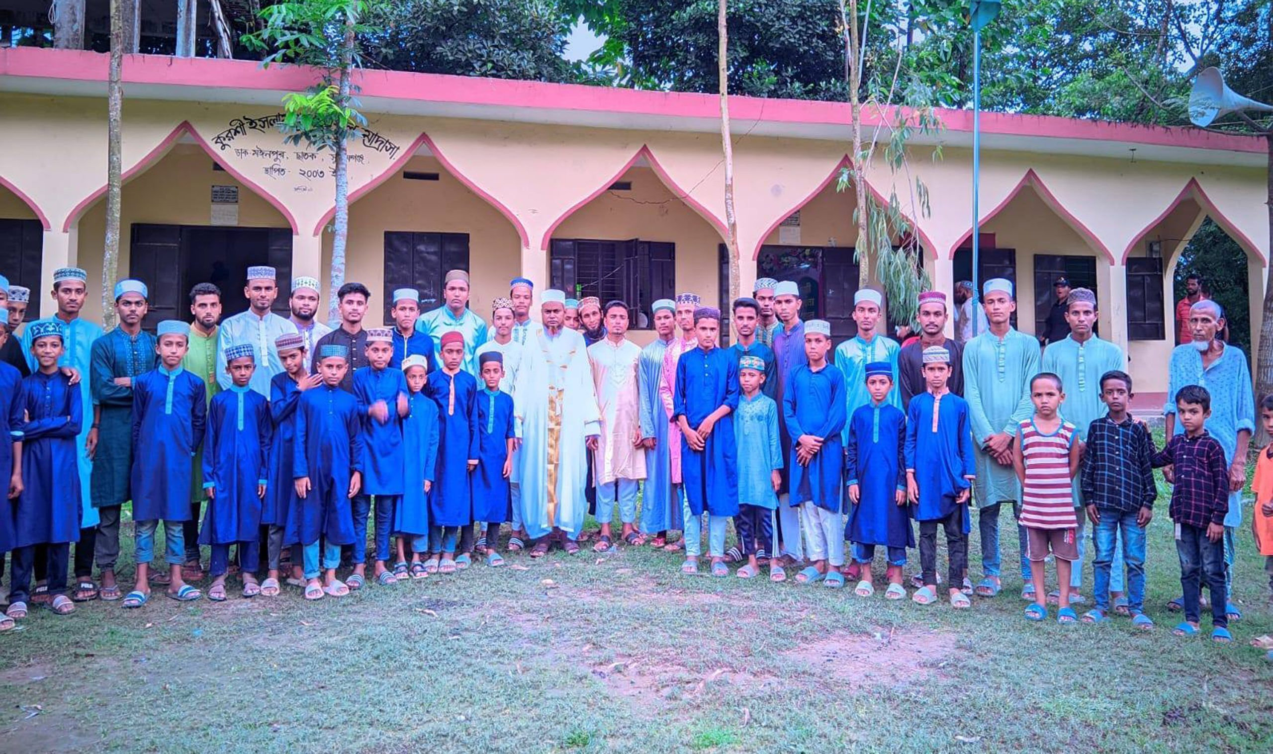 ছাতকে মাদ্রাসা সুপারের রাজকীয় বিদায় 16 01 13 scaled - Bd Sylhet News